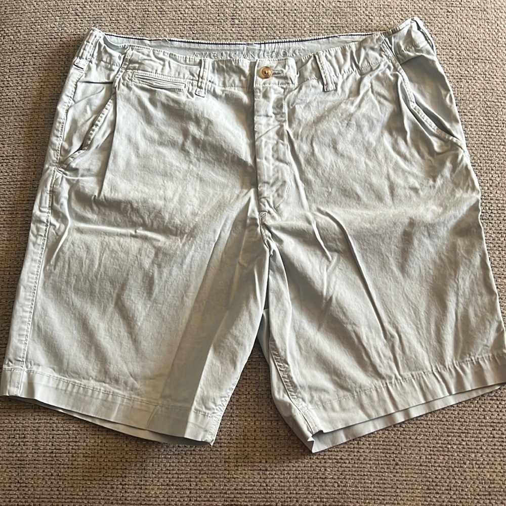 Mens Light Blue American Eagle Shorts, Size 38